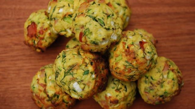 Paleo zucchini bacon bites