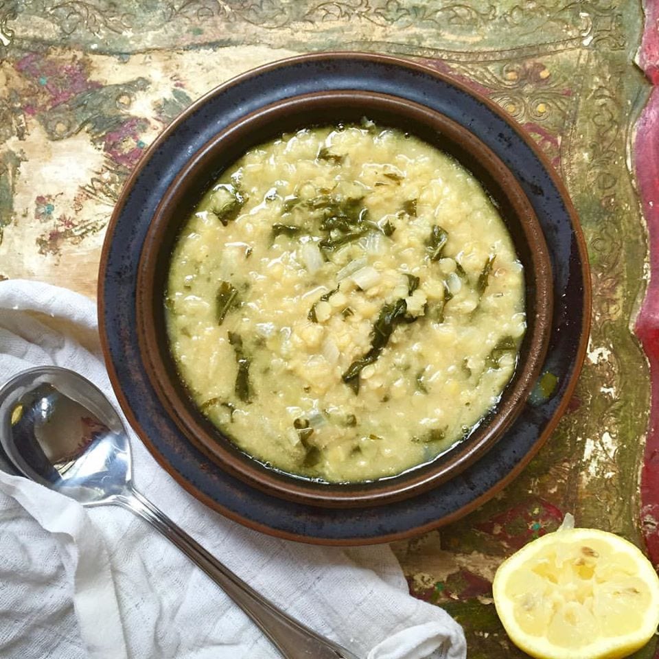 Lentil, spinach and lemon soup