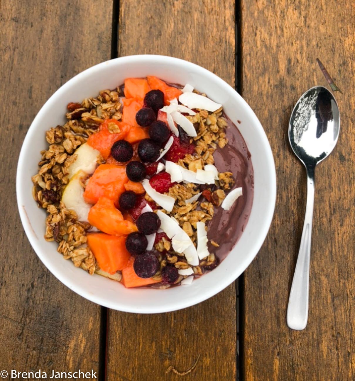 Berry Smoothie Bowl | Brenda Janschek Health & Lifestyle